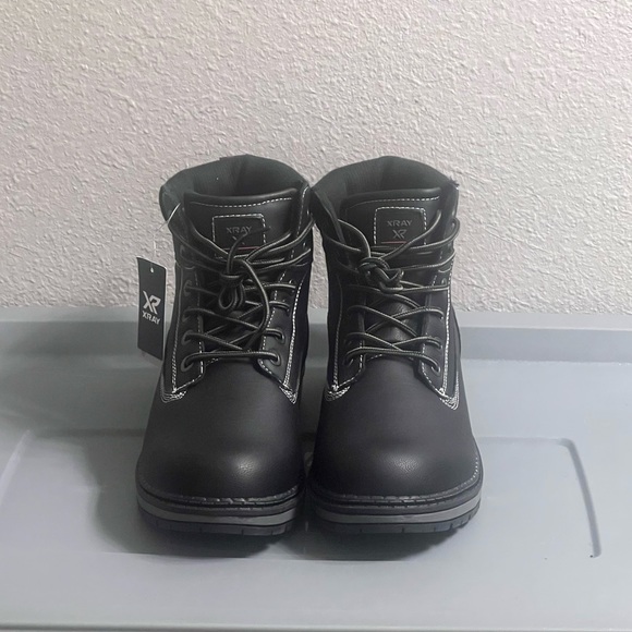 Brand New Men’s Sneakers Boots